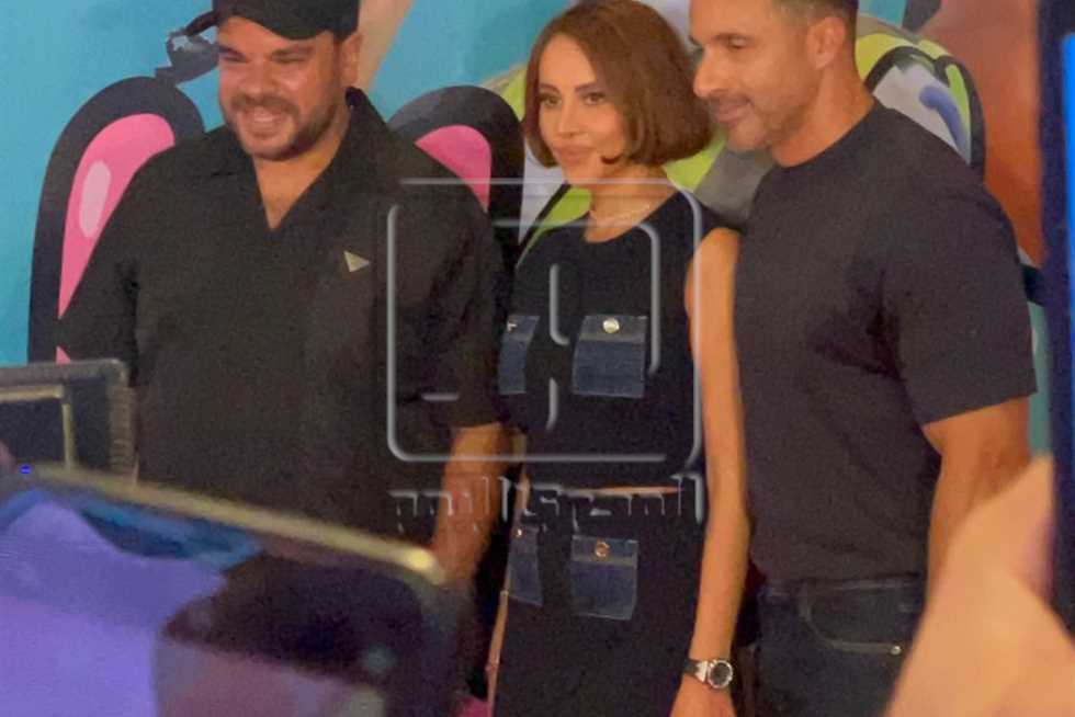 بعد 72 ساعة فقط.. فيلم ماما وبابا يفاجيء أبطاله بسبب إيراداته بعد 72 ساعة فقط.. فيلم ماما وبابا يفاجيء أبطاله بسبب إيراداته