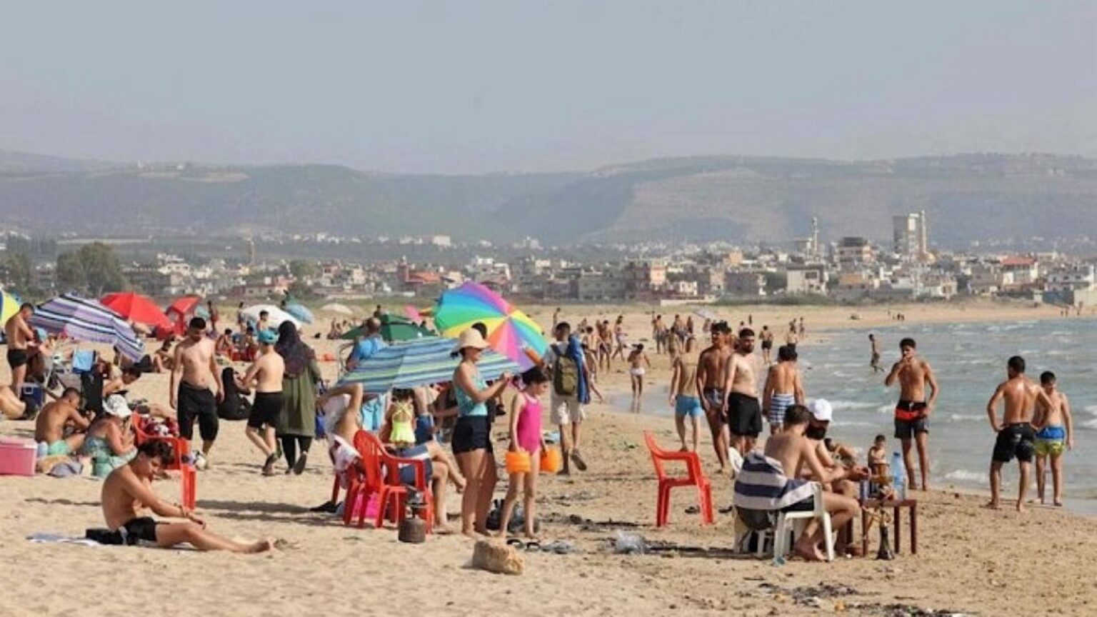 موجة حرّ جديدة تضرب لبنان... إليكم الحقيقة كاملةً!