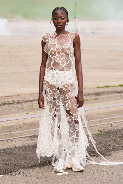 من عرض Cecilie Bahnsen لربيع وصيف 2026 في كوبنهاغن (انترنت)