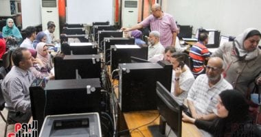 مشادات وتراشق بالألفاظ بين موظفى مكتب التنسيق يؤدى إلى زحام شديد للطلاب