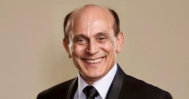 نقل الفنان محمد صبحى إلى المستشفى بعد تعرضه لوعكة صحية نقل الفنان محمد صبحى إلى المستشفى بعد تعرضه لوعكة صحية