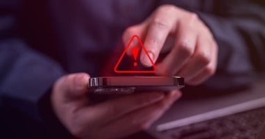 جمعوا 100 مليون دولار.. غانا تسلم أمريكا "النصابين الثلاثة".. ما القصة