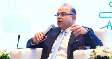 رئيس الرقابة المالية يوجه بزيادة تعويضات حادث القطار لـ 75 ألف جنيه بدلا من 30 رئيس الرقابة المالية يوجه بزيادة تعويضات حادث القطار لـ 75 ألف جنيه بدلا من 30