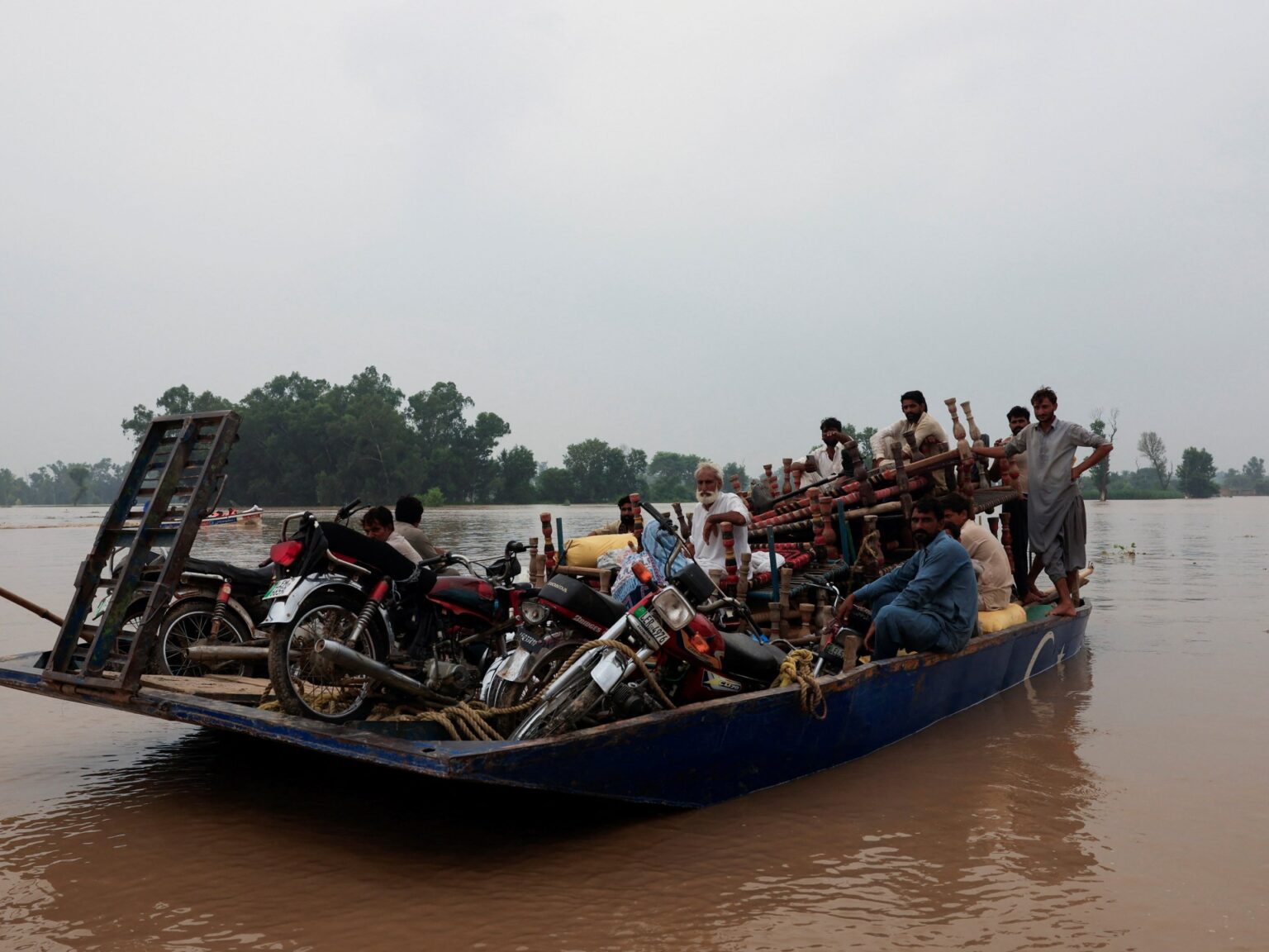 سكان القرى الحدودية بباكستان يواجهون عمليات إجلاء متتالية | بيئة ومناخ
