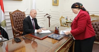 محافظ القاهرة يخفض تنسيق القبول بمدارس الثانوى العام محافظ القاهرة يخفض تنسيق القبول بمدارس الثانوى العام