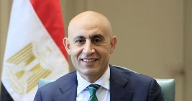 وزير التعليم يصدر قرارا وزاريا بشأن حركة بعض مديري ووكلاء المديريات التعليمية