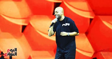 تامر عاشور يوجه رسالة دعم لأنغام فى حفله بمهرجان العلمين الجديدة.. صور تامر عاشور يوجه رسالة دعم لأنغام فى حفله بمهرجان العلمين الجديدة.. صور