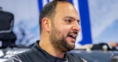 خلاف على قطعة أرض.. نقل جثة بطل سباق السيارات هيثم سمير لتشريحها بمستشفى بنها خلاف على قطعة أرض.. نقل جثة بطل سباق السيارات هيثم سمير لتشريحها بمستشفى بنها