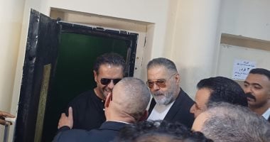 وصول راغب علامة إلى مقر نقابة المهن الموسيقية للتحقيق معه وصول راغب علامة إلى مقر نقابة المهن الموسيقية للتحقيق معه