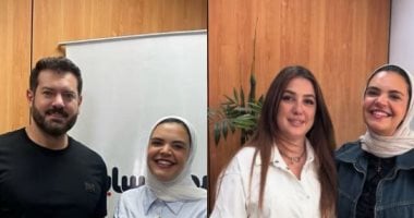 بعد تحقيقه 15 مليون مشاهدة.. شاهد كيف مازح عمرو يوسف صحفية اليوم السابع بعد تحقيقه 15 مليون مشاهدة.. شاهد كيف مازح عمرو يوسف صحفية اليوم السابع