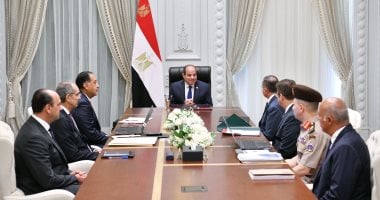 اجتماع رئاسى موسع بحضور مدبولى ووزراء الداخلية والاتصالات ورئيسى المخابرات والرقابة اجتماع رئاسى موسع بحضور مدبولى ووزراء الداخلية والاتصالات ورئيسى المخابرات والرقابة