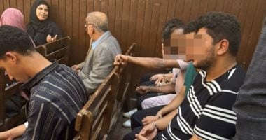 الحبس 4 سنوات للمتهمين بمطاردة فتيات بطريق الواحات دفاع فتيات حادث طريق الواحات يطالب بتعويض مدنى مليون وواحد جنيه للمجنى عليهم