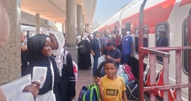انطلاق القطار السادس لعودة السودانيين طواعية إلى وطنهم.. صور