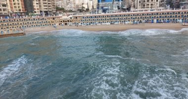 محافظة الإسكندرية: إغلاق شواطئ القطاع الغربى فقط بسبب اضطراب حالة البحر غدا