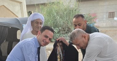 مستشار يخرج لمسنة عمرها 114 سنة للتصويت بانتخابات الشيوخ فى القنطرة غرب مستشار يخرج لمسنة عمرها 114 سنة للتصويت بانتخابات الشيوخ فى القنطرة غرب