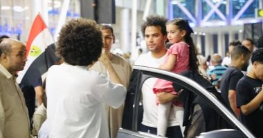 البطل وصل مصر.. استقبال حافل للكابتن أحمد ناصر دبابة فى مطار القاهرة (صور) أحمد ناصر