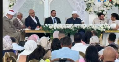 نجل بيومى فؤاد يحتفل بعقد قرانه على فتاة من خارج الوسط الفنى.. صور