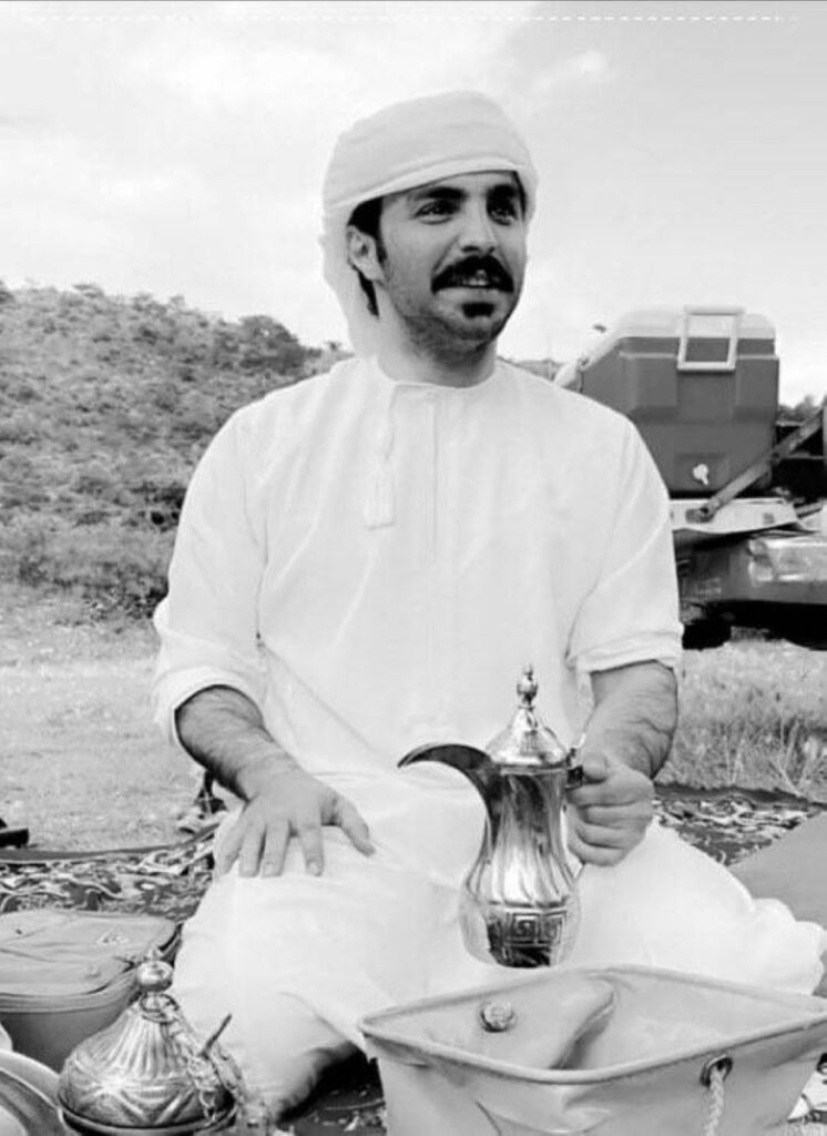 وفاة الشاعر القحطاني إثر سقوطه من جبل سمحان في ظفار - أخبار السعودية