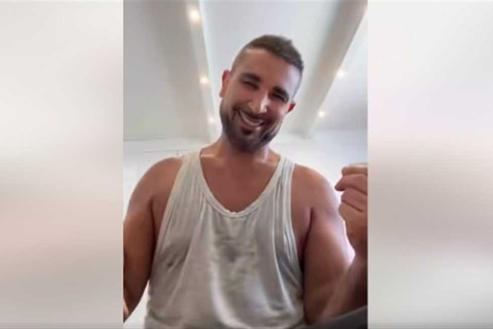 «الرقصة الجديدة وصلت».. أحمد سعد يطلق تحدي رقصة على أنغام «أخويا» (فيديو) «الرقصة الجديدة وصلت».. أحمد سعد يطلق تحدي رقصة على أنغام «أخويا» (فيديو)