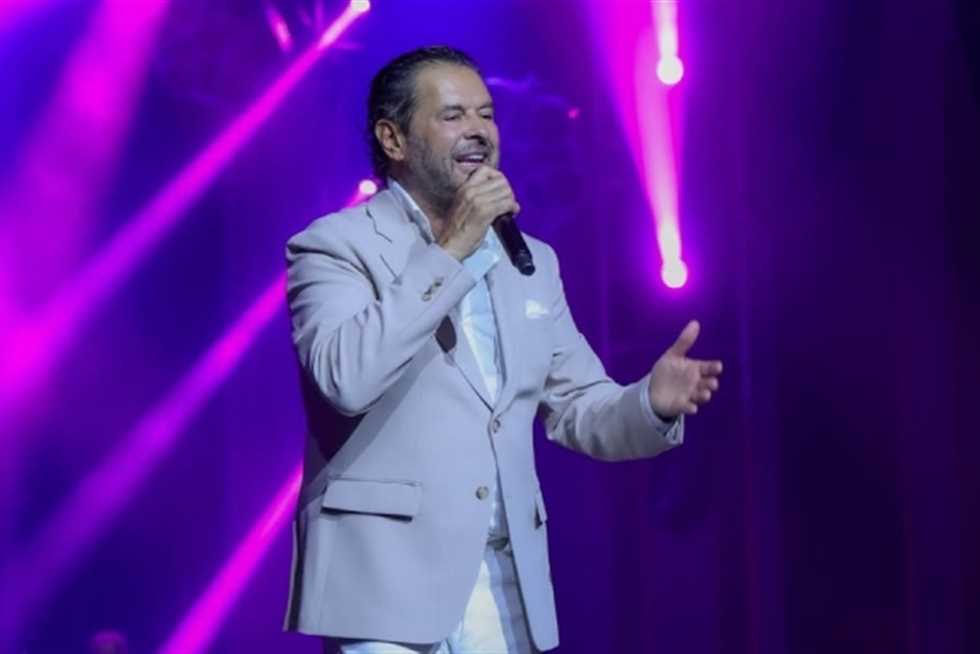 بسبب منعه من الغناء.. رسالة راغب علامة لـ نقيب الموسيقيين في مصر