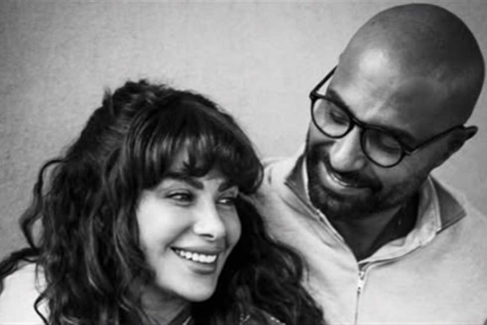 كريم فهمي في أحدث ظهور مع صبا مبارك: آن الأوان يعرفوا حكايتنا (صور)