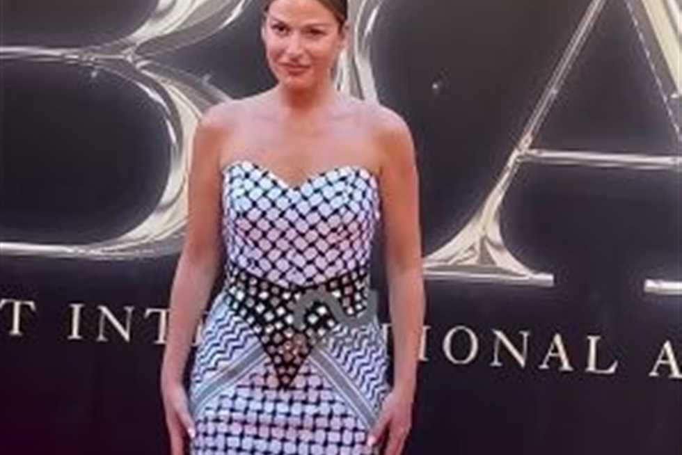 باميلا الكيك تثير الجدل بسبب تصريحاتها: «أنا بنت الله والملائكة مجوهراتي»