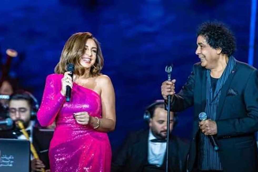 ظهور نتيجة تحليل الأورام.. آخر تفاصيل الحالة الصحية لـ محمد منير وأنغام