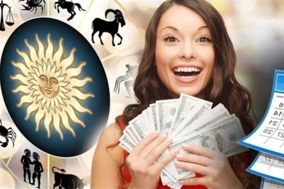 توقعات الأبراج حظك اليوم الأحد 17 أغسطس 2025.. مفاجآت الحب والمال والعمل لكل برج