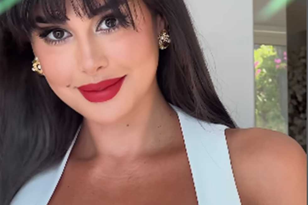 ياسمين صبري تُفاجئ جمهورها بلوك جديد وجريء (فيديو) ياسمين صبري تُفاجئ جمهورها بلوك جديد وجريء (فيديو)