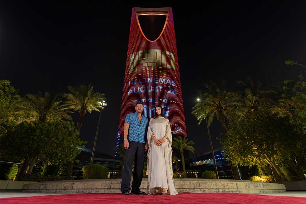 برج المملكة يضيء بصور «درويش».. أبطال الفيلم يحتفلون بالعرض الخاص له في الرياض (صور) برج المملكة يضيء بصور «درويش».. أبطال الفيلم يحتفلون بالعرض الخاص له في الرياض (صور)