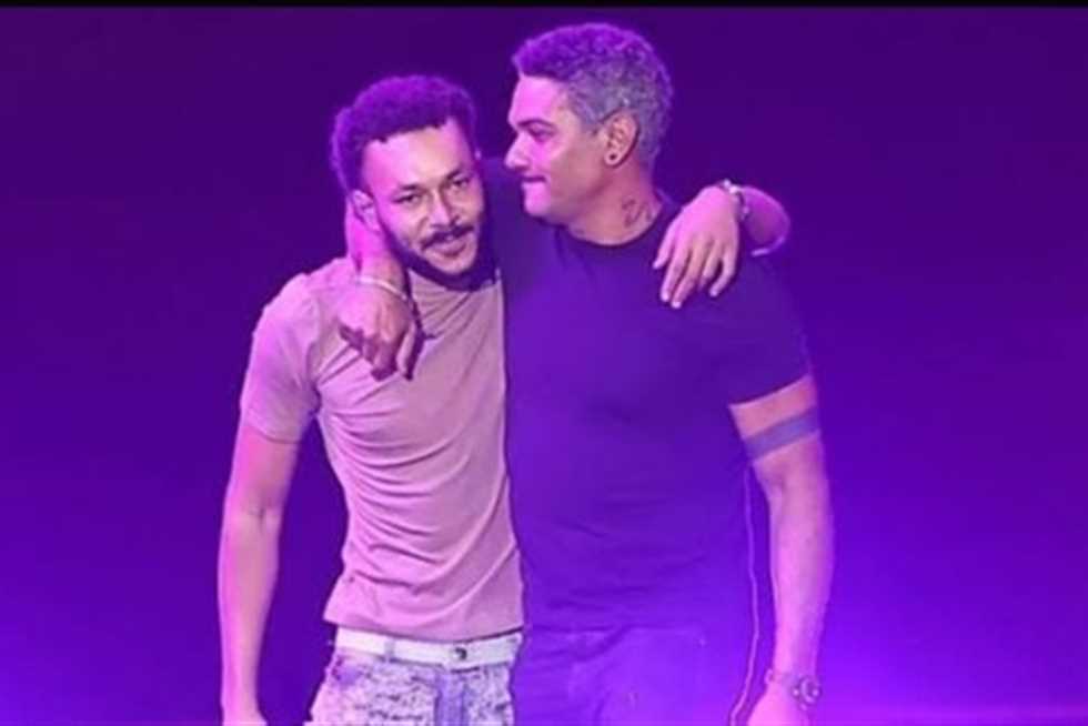 أحمد الفيشاوي قال «أنا حُر في اختياراتي».. 7 مشاهير رجال ظهروا بـ«الحلق» قبل آسر ياسين