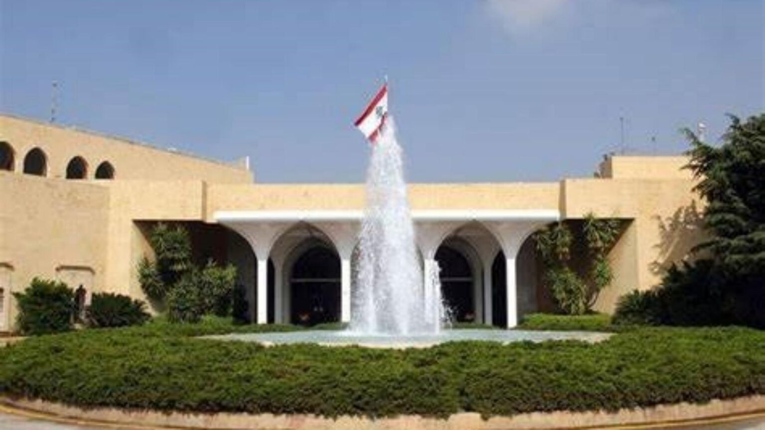 لقاء سرّي و”غسل قلوب” بين بعبدا و”الحزب” لقاء سرّي و"غسل قلوب" بين بعبدا و"الحزب"