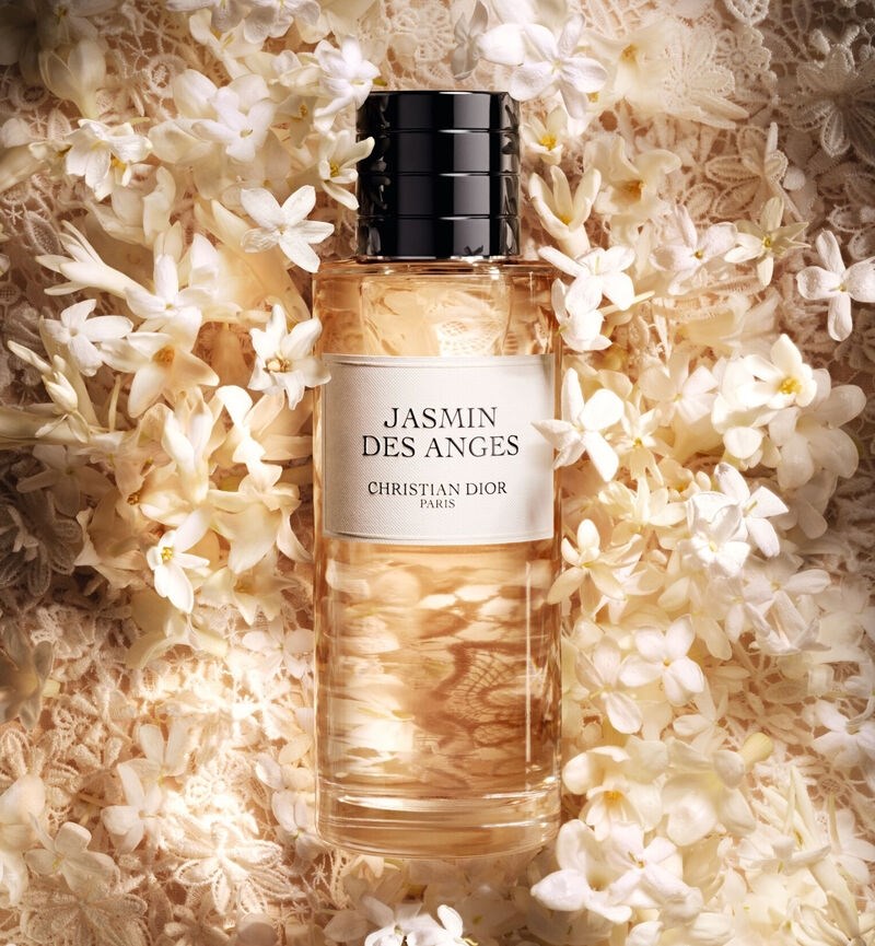 عطور الياسمين الأفضل في ليالي الصيف المُبهجة