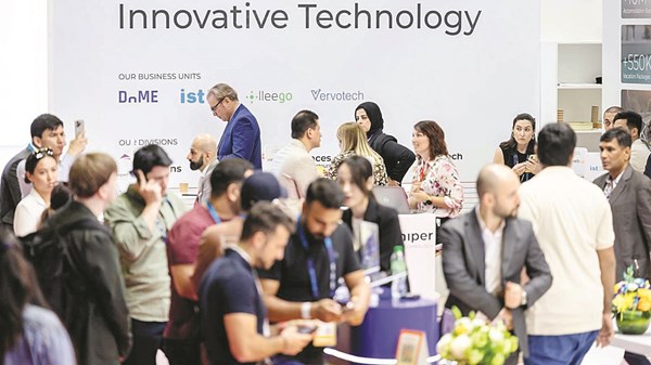 %60 من المسافرين في الإمارات يعتمدون على الذكاء الاصطناعي لتخطيط رحلاتهم السياحية