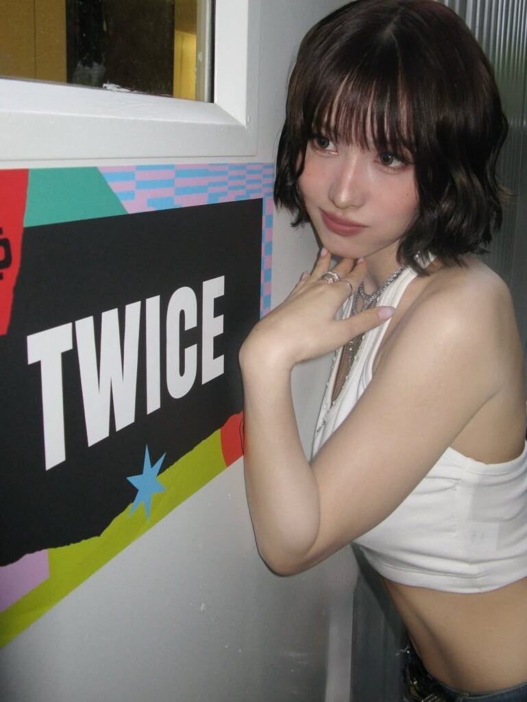 250805 Momo Instagram Update - Lollapalooza💛