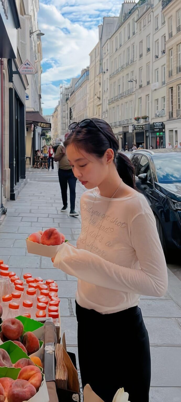 250809 تحديث جيني IG - خلفية