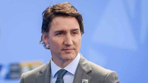 كاتي بيري وجاستن ترودو يثيران الجدل بعشاء خاص في مونتريال