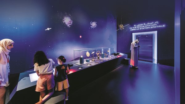 أسطرلاب «البطوطي».. مغامرات عبر الكون