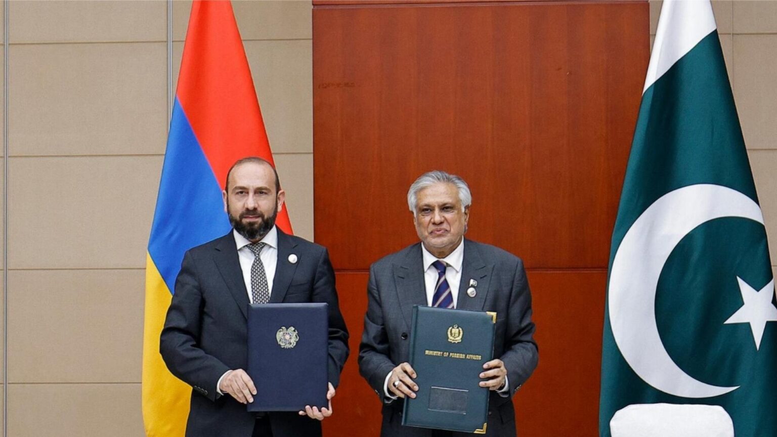 أرمينيا وباكستان تقرران إقامة علاقات دبلوماسية