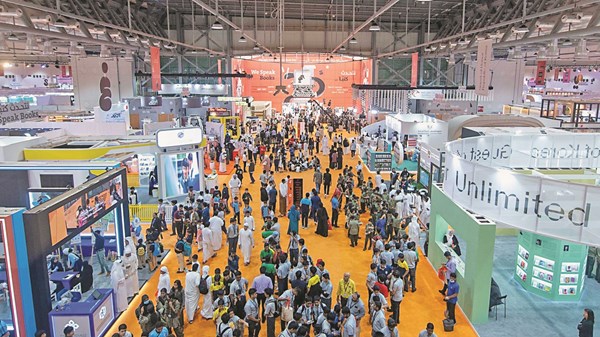 فتح باب الترشح لجوائز «الشارقة الدولي للكتاب 2025» فتح باب الترشح لجوائز «الشارقة الدولي للكتاب 2025»