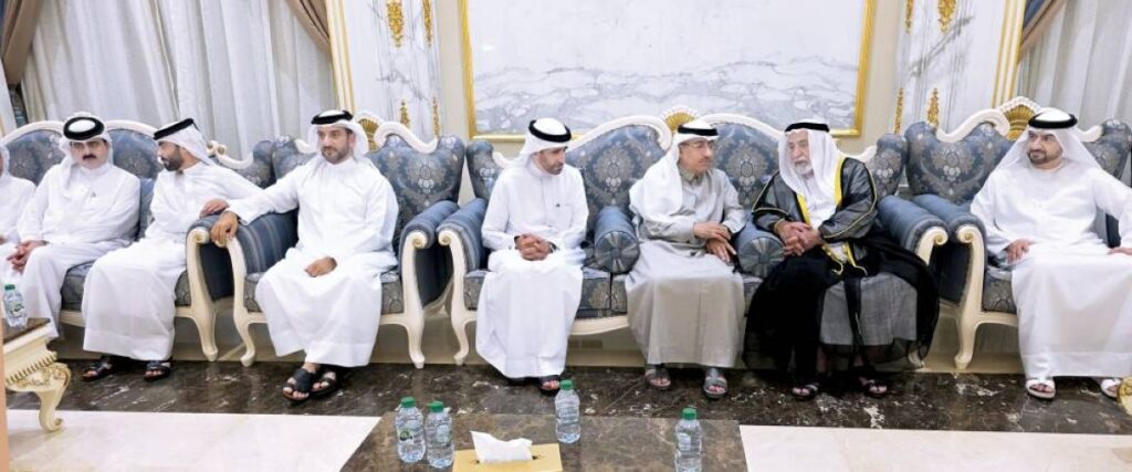حاكم الشارقة يعزي في وفاة ردن بنت خالد القاسمي