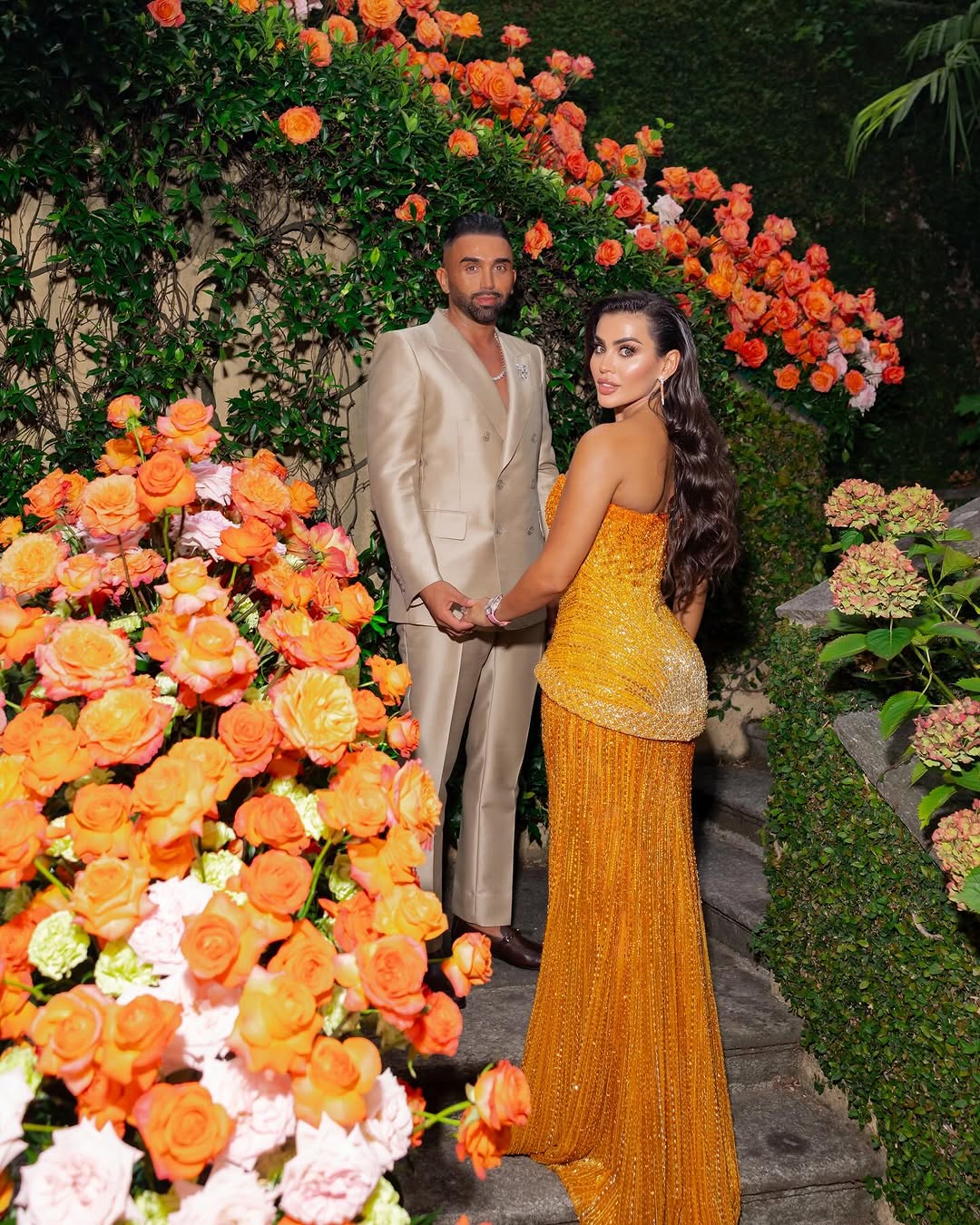 يومي بيوتي مع زوجها في حفل ما قبل الزفاف في ايطاليا (إنستغرام)