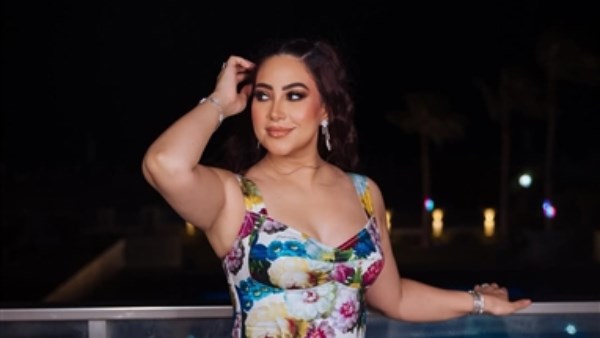 سعر صادم.. بوسي بفستان جديد تثير السوشيال ميديا سعر صادم.. بوسي بفستان جديد تثير السوشيال ميديا