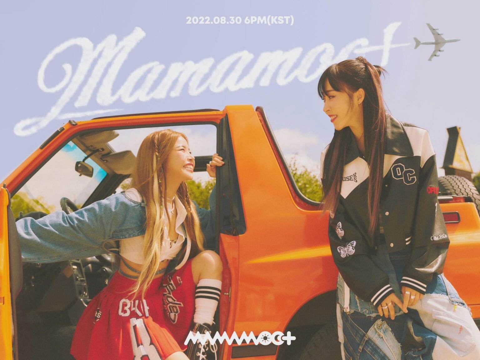 الساعة الثالثة السعيدة للذكرى الأولى ل Mamamoo+ (Solar و Moonbyul)!