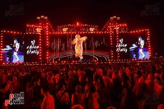 إقبال جماهيرى كبير على حفل الهضبة