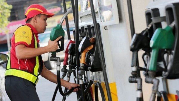 رسميًا.. أسعار البنزين اليوم الجمعة رسميًا.. أسعار البنزين اليوم الجمعة