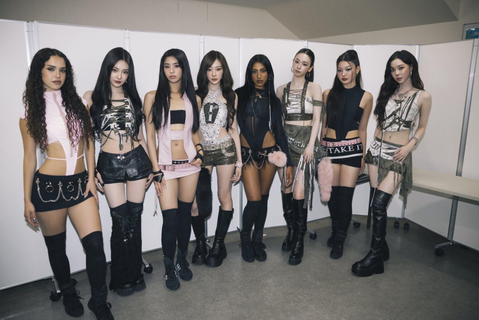 250821 Katseye Twitter Update مع AESPA - أعط 'em whiplashaespa_official