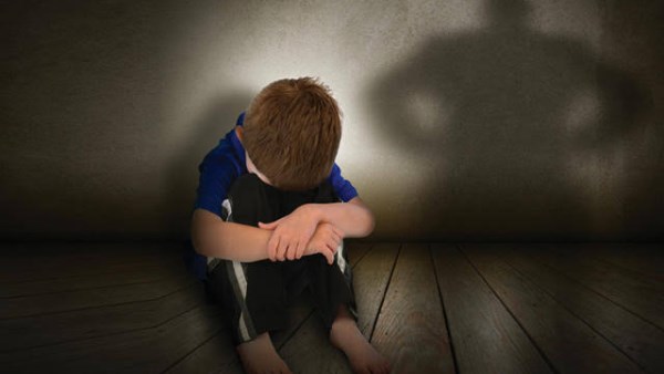 مقتـ.ـل طفل كرداسة.. الأب رهن صغيره وعشيقته لتاجر مخدرات مقابل جرعة آيس