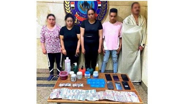 المساج الحرام.. كواليس سقوط شبكة دعارة في الحي الراقي المساج الحرام.. كواليس سقوط شبكة دعارة في الحي الراقي