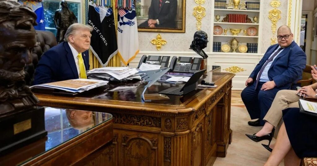 ماكرون يحذر: بوتين قد يخدع ترمب مجدداً